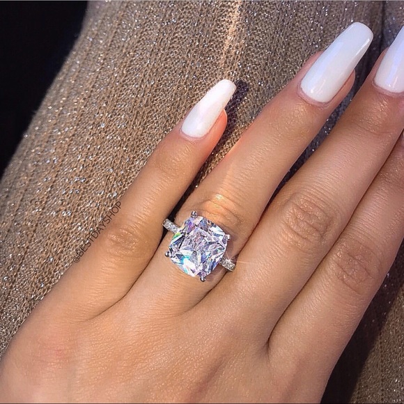 Sterling Silver Ring - Picture 3 of 8